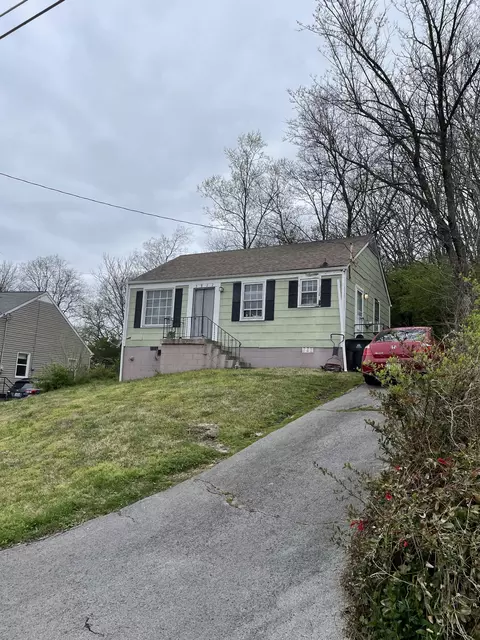 3822 Lookout Dr, Nashville, TN 37209
