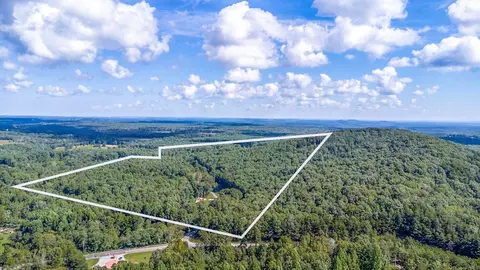 77 Prater Rd, Pikeville, TN 37367