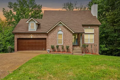 5033 Countryside Dr, Antioch, TN 37013
