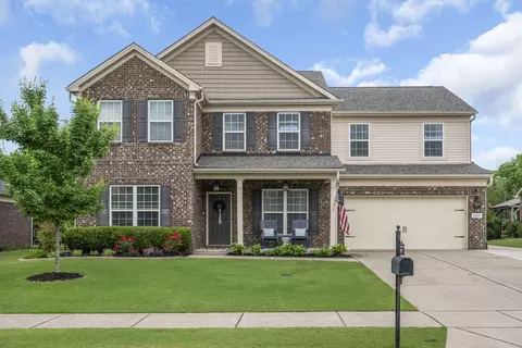 1037 Merrick Rd, Hendersonville, TN 37075