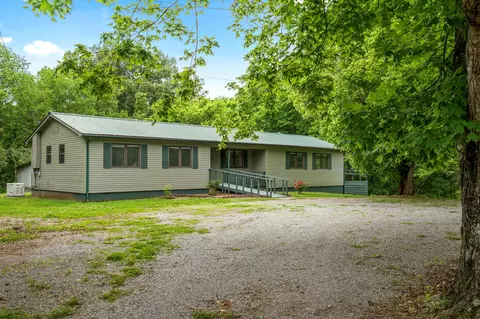 816 Bellwood Hollow Rd, Indian Mound, TN 37079