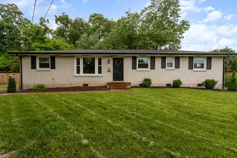 1848 Willow Springs Dr, Nashville, TN 37216