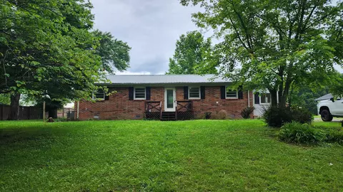 130 Hales Ln, Dowelltown, TN 37059