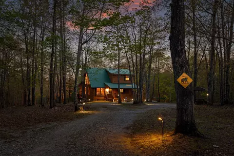 88 No Name Dr, Dunlap, TN 37327