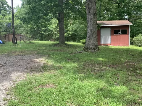 2807 Hall Dr, Centerville, TN 37033 photo 9