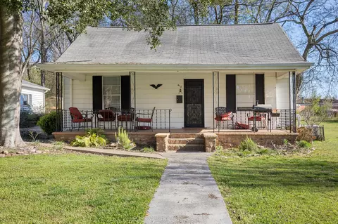 413 Clayton St, Soddy Daisy, TN 37379