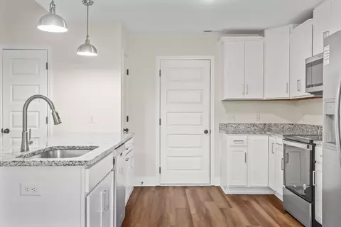 Kitchen - 357 Fieldstone Ln, Springfield, TN 37172 photo 2 of 4