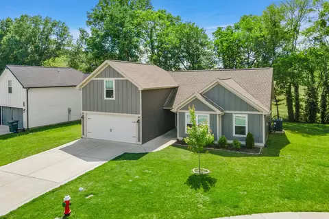 Exterior - 357 Fieldstone Ln, Springfield, TN 37172 photo 5 of 9