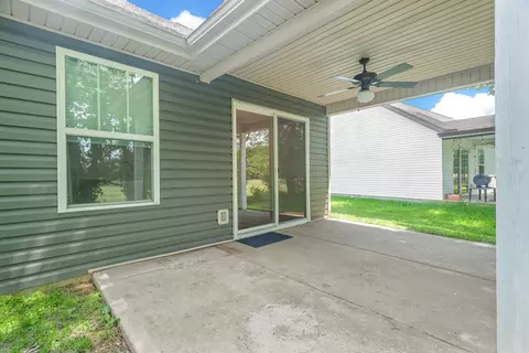 Exterior - 357 Fieldstone Ln, Springfield, TN 37172 photo 7 of 9