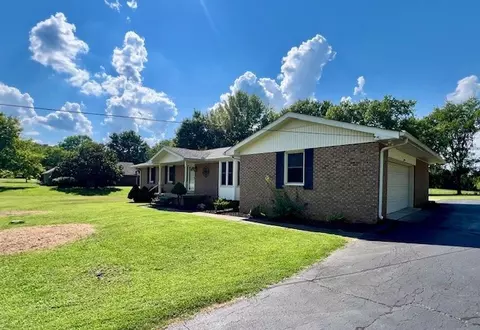 125 Greenwood Dr, Lebanon, TN 37090