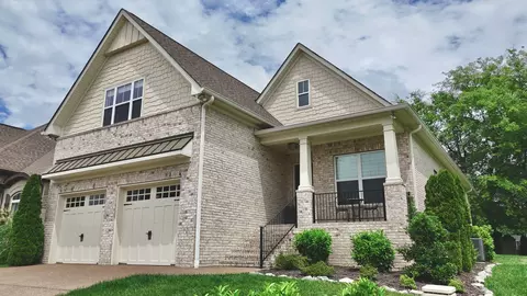 1013 Jarman Ln, Gallatin, TN 37066