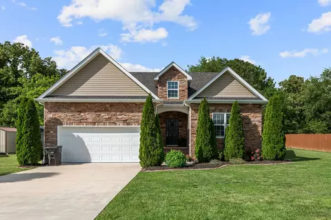 132 Elise Cir, Tullahoma, TN 37388