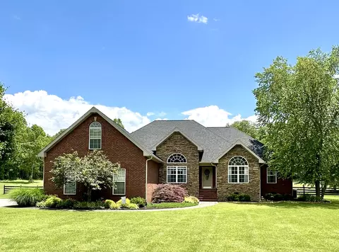 252 County House Rd, Cottontown, TN 37048