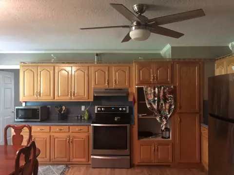Kitchen - 400 Barber Cir, Centerville, TN 37033 photo 1 of 5