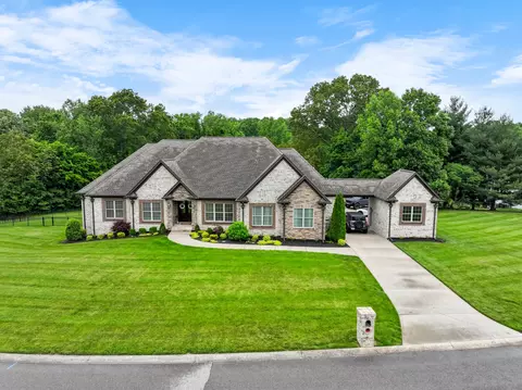 4865 Saint Andrew Ct, Clarksville, TN 37043
