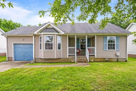 223 Waterford Dr, Oak Grove, KY 42262