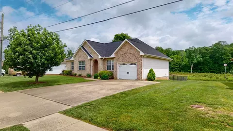 527 Polo Ln, Springfield, TN 37172 photo 2