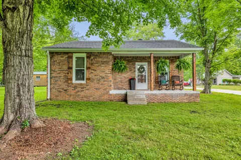 127 Fairview Ave, Gordonsville, TN 38563