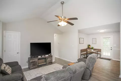 Other - 137 Brookside Pt, Springfield, TN 37172 photo 4 of 9