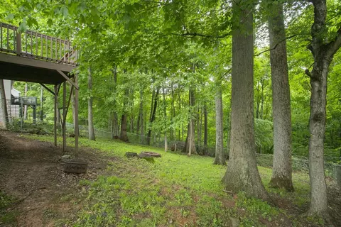 Exterior - 137 Brookside Pt, Springfield, TN 37172 photo 7 of 12