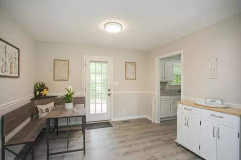 Entry Way - 137 Brookside Pt, Springfield, TN 37172 photo 4 of 4