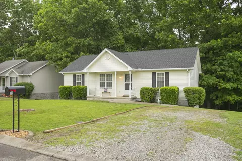 Exterior - 137 Brookside Pt, Springfield, TN 37172 photo 11 of 12