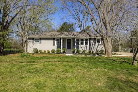 6633 Longview Dr, Murfreesboro, TN 37129