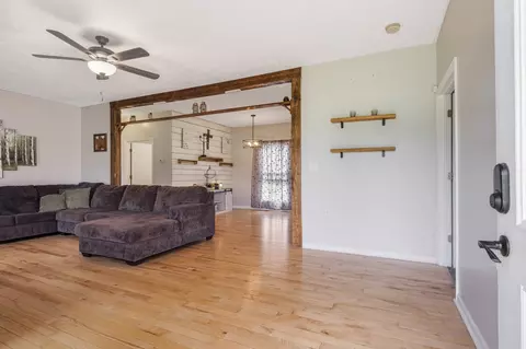Entry Way - 191 Ferrells Loop Rd, Manchester, TN 37355 photo 1 of 1