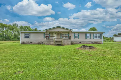 939 Rock Springs Rd, Bethpage, TN 37022