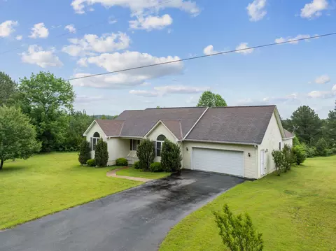 218 Captains Cv, Parsons, TN 38363