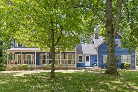 3450 Crown Colony Dr, Cleveland, TN 37312