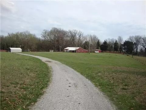 726 Smith Grove Church Rd, Adairville, KY 42202