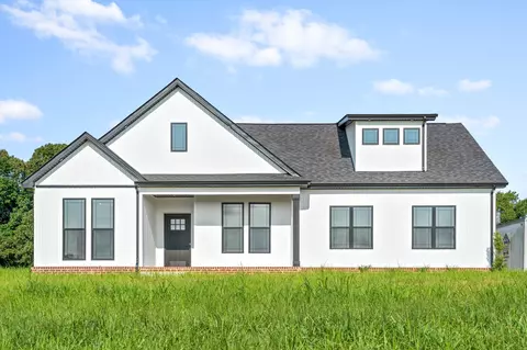 3880 Chapel Hill Rd, Clarksville, TN 37040