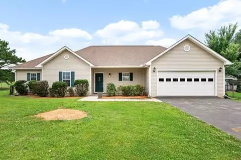 152 Monks Rd, Fayetteville, TN 37334