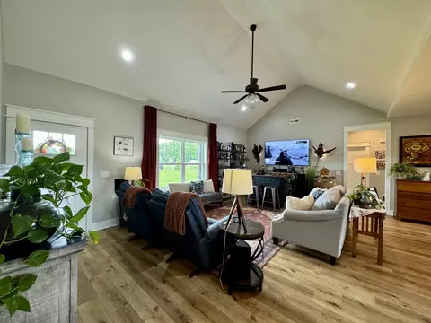 Living - 172 Tenpenny Rd, Morrison, TN 37357 photo 1 of 3