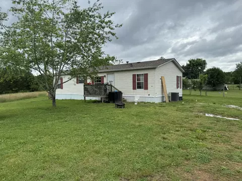 624 Lucas Rd, Dickson, TN 37055