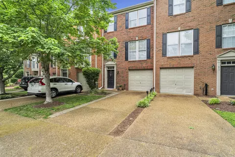 613 Huffine Manor Cir, Franklin, TN 37067