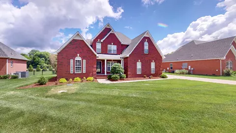 1353 Lunar Dr, Murfreesboro, TN 37129