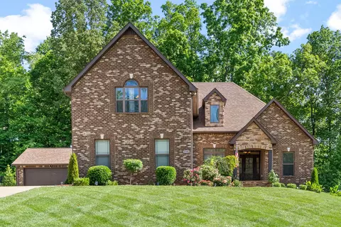 6386 Blacksmith Dr, Pleasant View, TN 37146