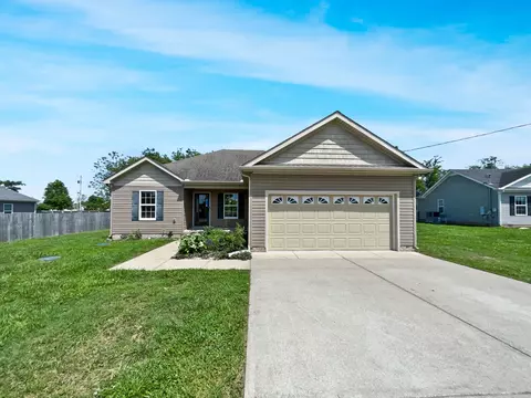 109 Sarong Ct, Christiana, TN 37037
