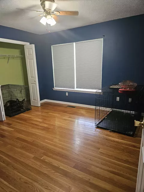 Bedroom - 115 Cherry Ln, Morrison, TN 37357 photo 4 of 5