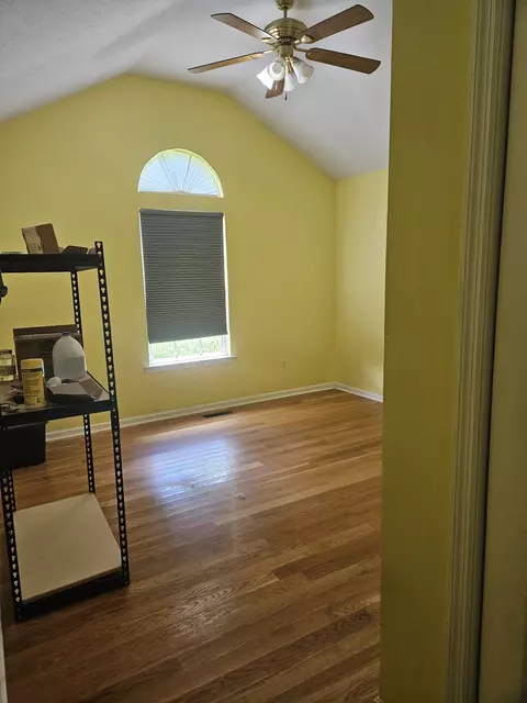 Bedroom - 115 Cherry Ln, Morrison, TN 37357 photo 2 of 5