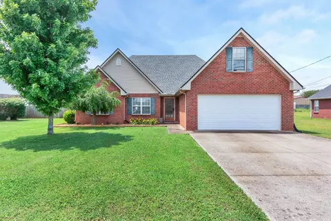 1007 Auldridge Dr, Christiana, TN 37037