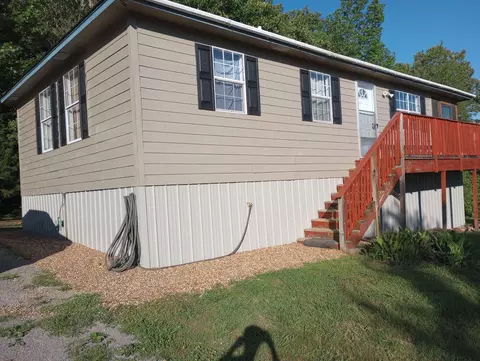 760 Hurricane Creek Rd, Mcewen, TN 37101