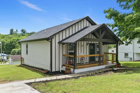 503 Ferry St, Loudon, TN 37774