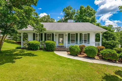 454 Leona Dr, Ringgold, GA 30736