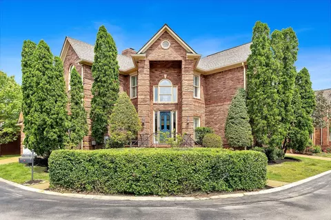 906 Huntington Cir, Nashville, TN 37215