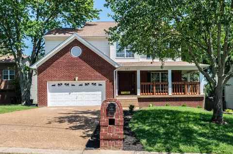 102 Hampton Ct, Hendersonville, TN 37075