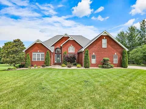 102 Stowers Ln, Shelbyville, TN 37160