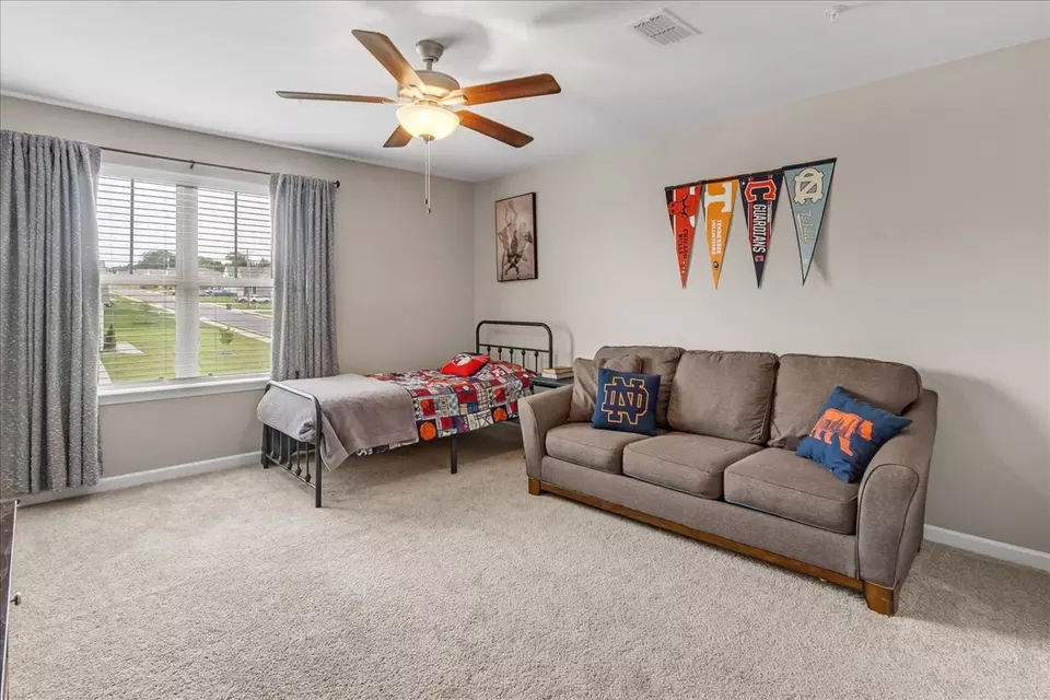 Bedroom - 1401 Garrett St, Murfreesboro, TN 37129 photo 5 of 6